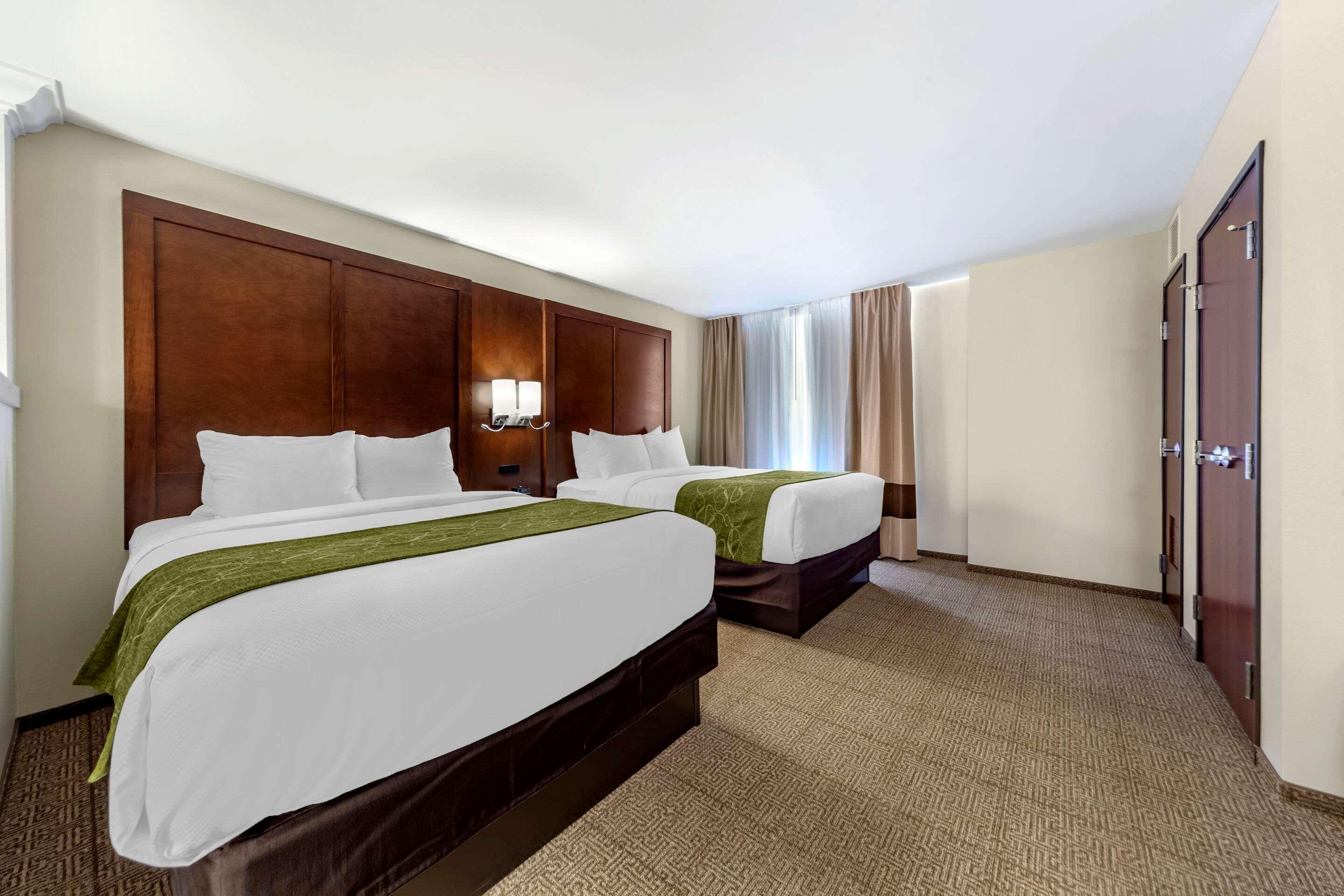 Comfort Suites Гранд-Айленд Экстерьер фото